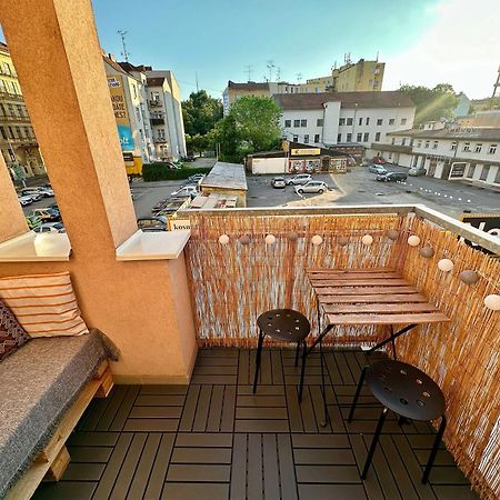 Bright And Central Suite With A Balcony Brno Exterior foto