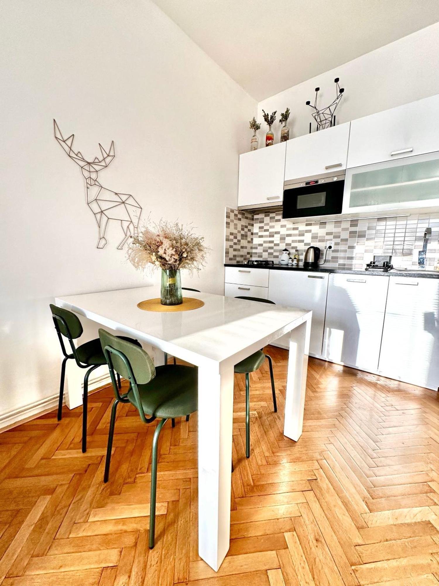 Bright And Central Suite With A Balcony Brno Exterior foto